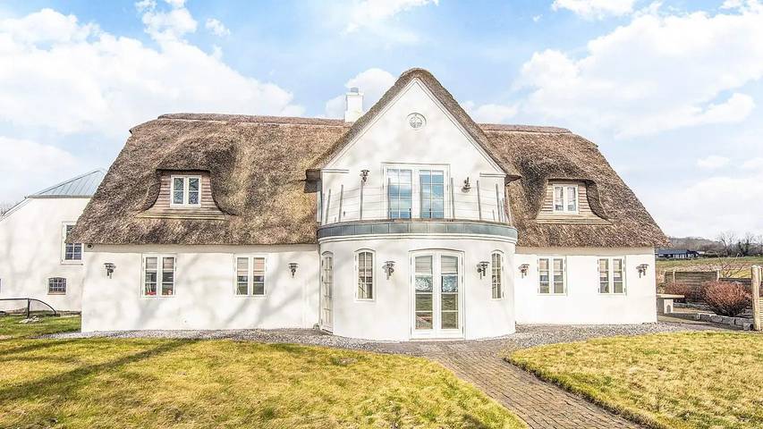 Ferienhaus für 7 Personen, mit Garten in Skarrev