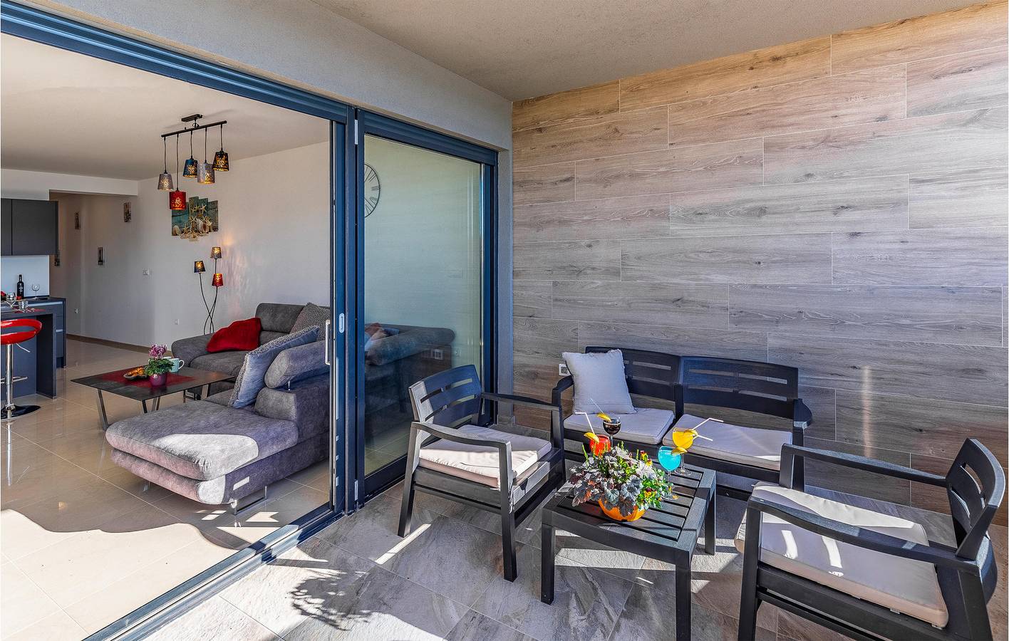 Appartamento intero, Appartamento vacanze per 6 persone con terrazza in Banjole, Costa meridionale dell´Istria