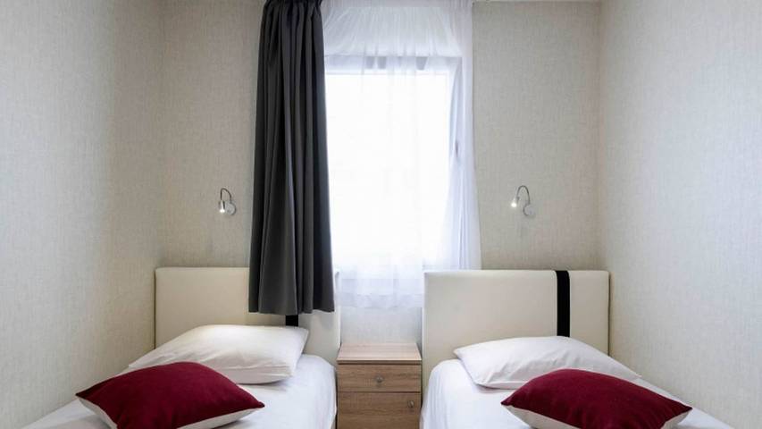 Camping für 6 Personen, mit Pool und Garten, mit Haustier in Medulin - 3