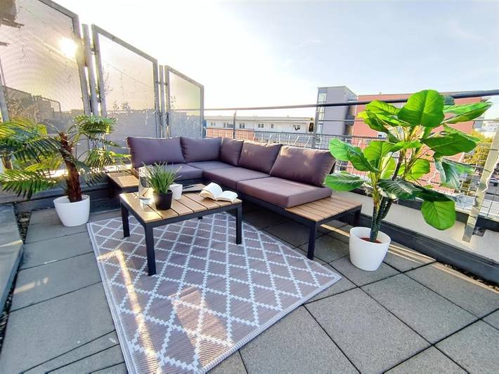 Ferienwohnung für 7 Personen, mit Balkon und Terrasse sowie Ausblick in Ulm