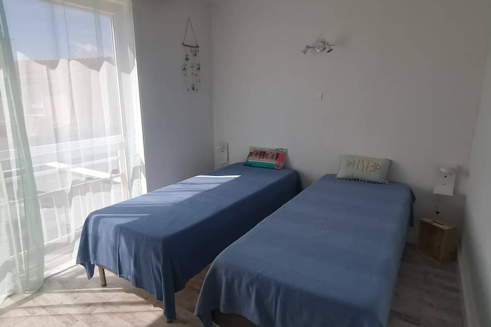 Appartement entier, Appartement Tout Confort Dans Villa De 2 A 5 Personnes A 5Km De La Plage in Saint-Laurent-de-la-Salanque, Côte d'Améthyste