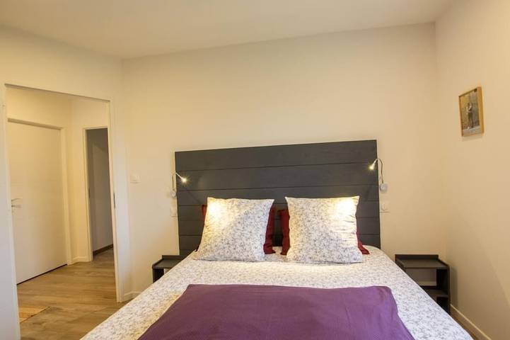 Gîte pour 6 personnes, avec jardin à Château-l'Évêque - 2