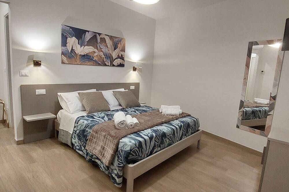 Modern Room With Terrace And Private Bathroom in Bologna, Bologna Provinz