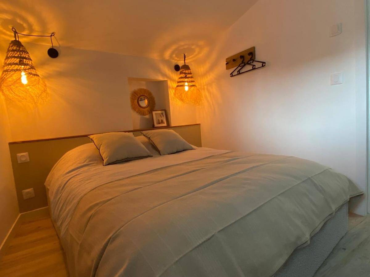 Appartement entier, Two-Bedroom Apartment in Gallargues-le-Montueux, Côte méditerranéenne (France)