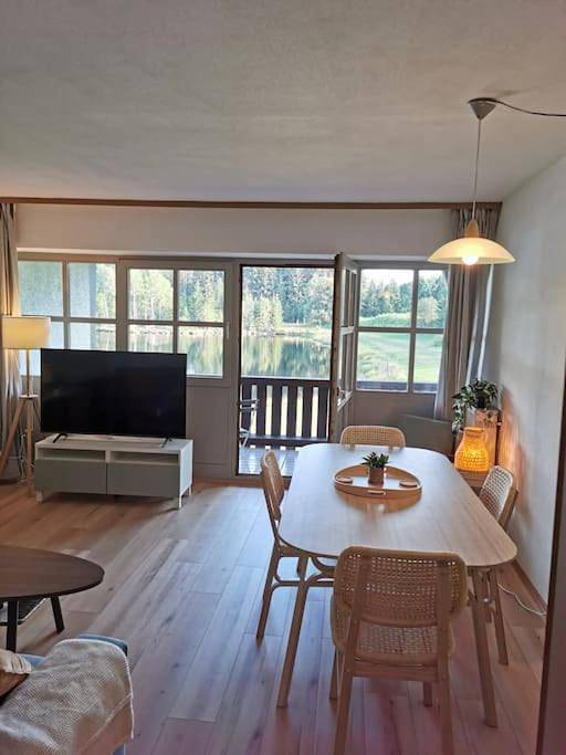 Ferienwohnung für 4 Personen, mit Balkon und Ausblick sowie Seeblick, mit Haustier in Haidmühle - 3