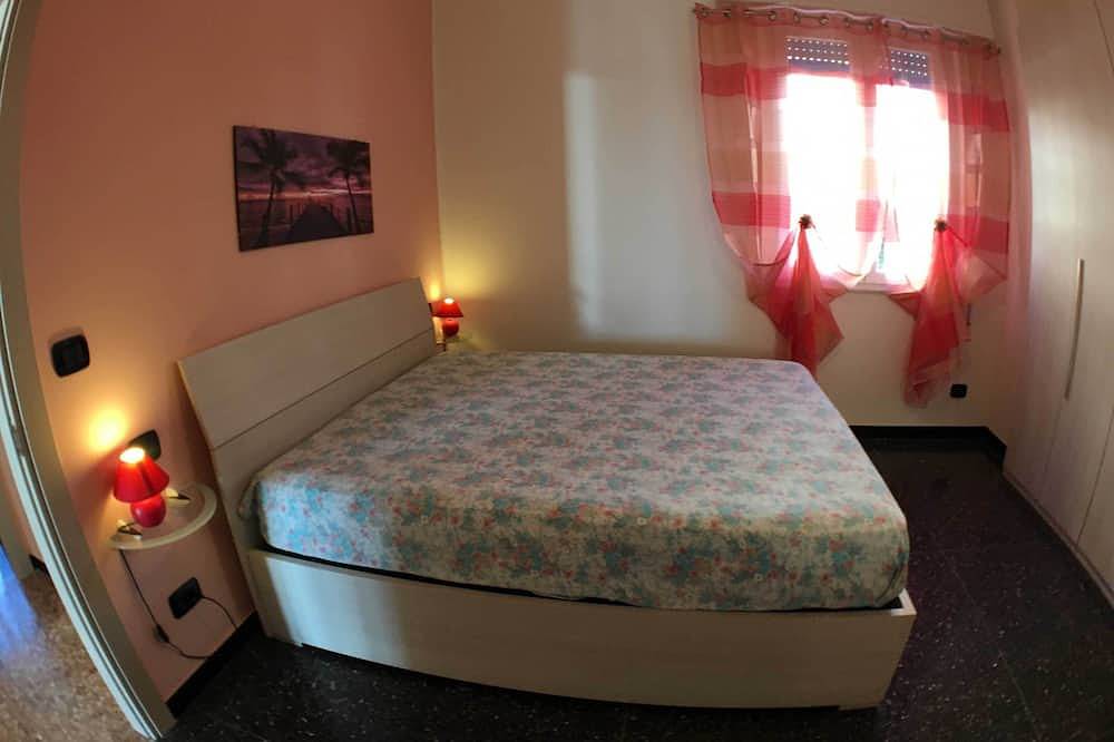 Entire apartment, Arcobaleno Apartament in Albissola Marina (Sv) 500 meters from the sea. in Albissola Marina, Riviera di Ponente
