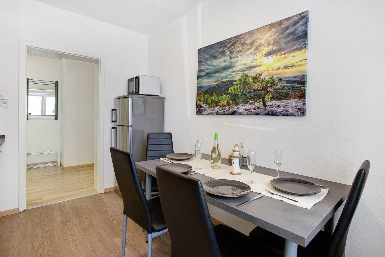Ganze Wohnung, "Sanierte Ferienwohnung in der Stadt" mit Wlan in Wilhelmshaven, Südliche Nordseeküste