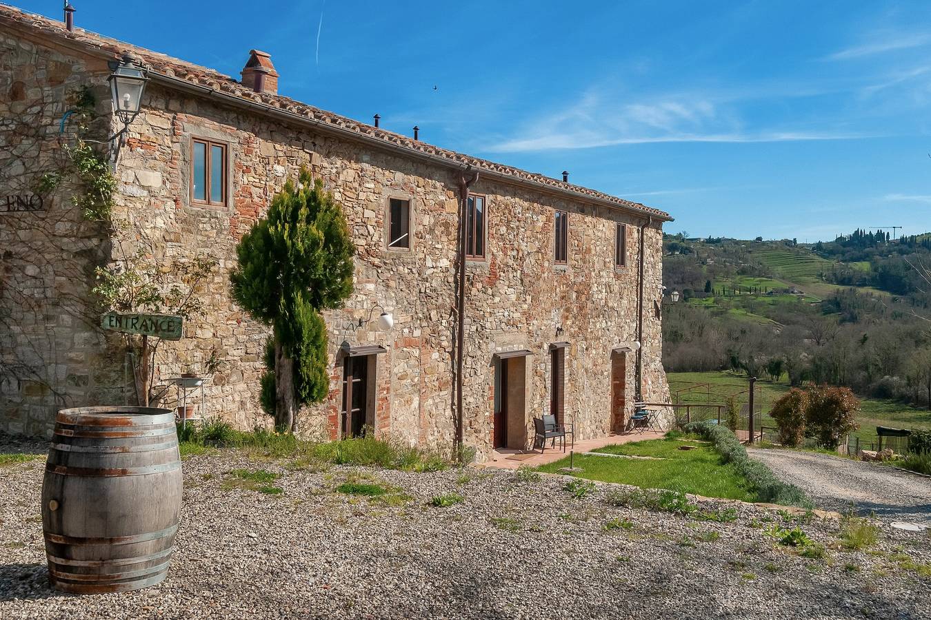 Appartamento intero, Appartamento 'Rifugio sulla via di Volpaia' con terrazza privata, Wi-Fi e aria condizionata in Radda in Chianti, Chianti