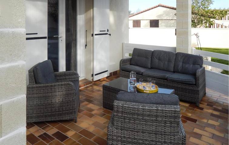 Location de vacances pour 6 personnes, avec piscine dans Saint-Just-la-Pendue - 3