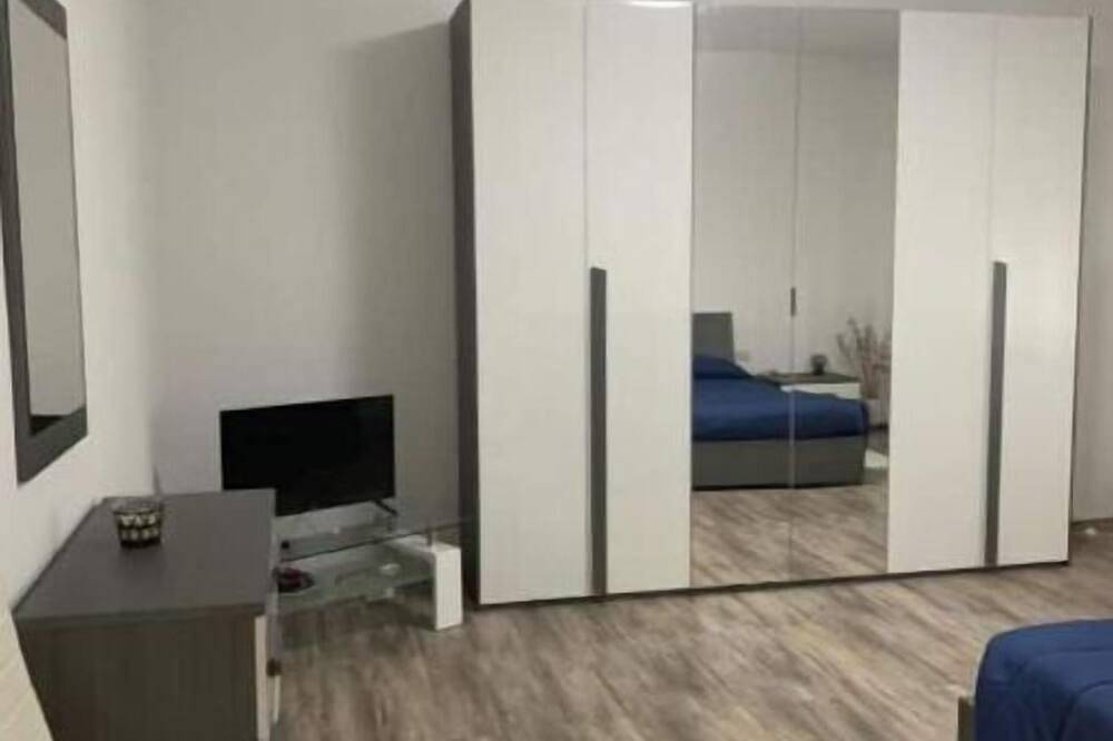 Entire apartment, At the Capitello della riviera Cin It027023C29Padjz4Y in Mira, Venice Province