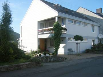 Ferienwohnung für 4 Personen, mit Terrasse und Ausblick, mit Haustier in Neumagen-Dhron