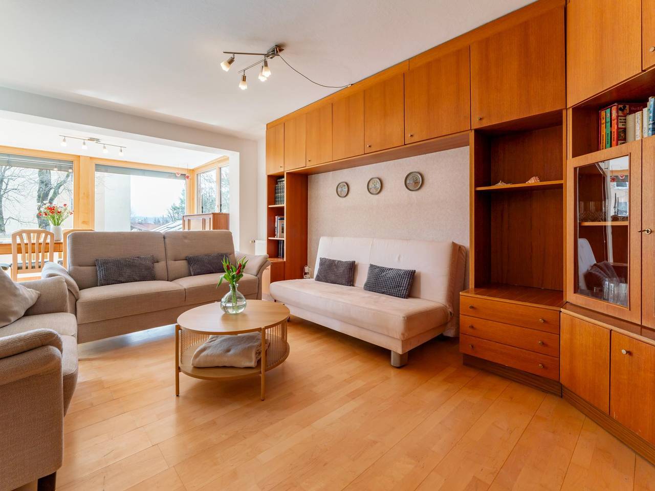 Ganze Wohnung, Geräumige Wohnung mit Wintergarten in Saalfelden, Saalfelden am Steinernen Meer