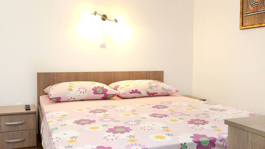 Gîte pour 2 personnes, avec terrasse à Drače - 3