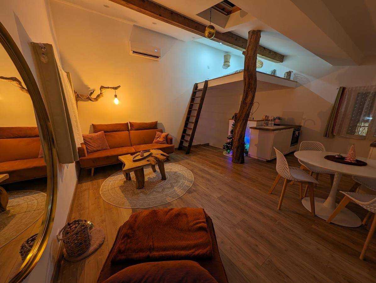 Three-Bedroom House in Ortaffa, Côte d'Améthyste