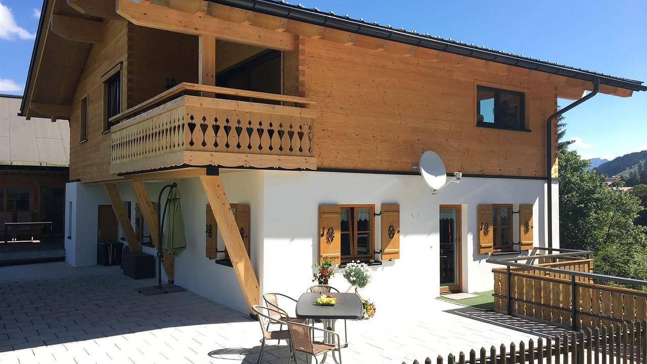 Geheel vakantieappartement, Vakantieappartement voor 4 personen met balkon in Riezlern, Mittelberg