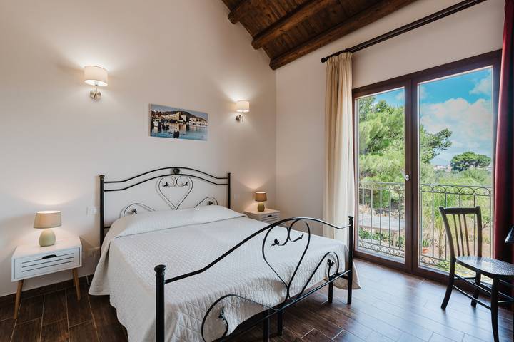 Location de vacances pour 2 personnes, avec balcon et jardin en Sicile