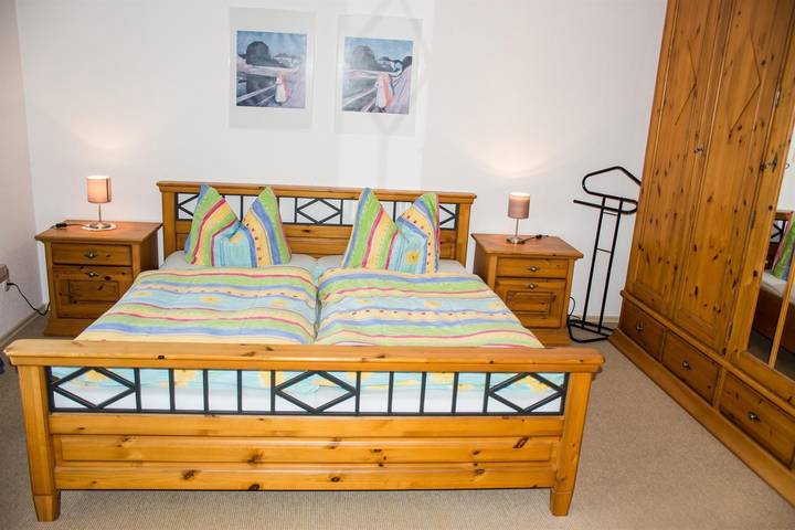 Ganze Ferienwohnung, FeWo  mit zwei Schlafzimmer u. zwei Bädern in Hilders, Rhön-Hessen