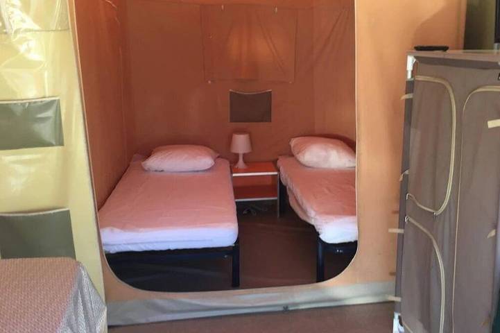 Mobil home pour 4 personnes à Baye - 3