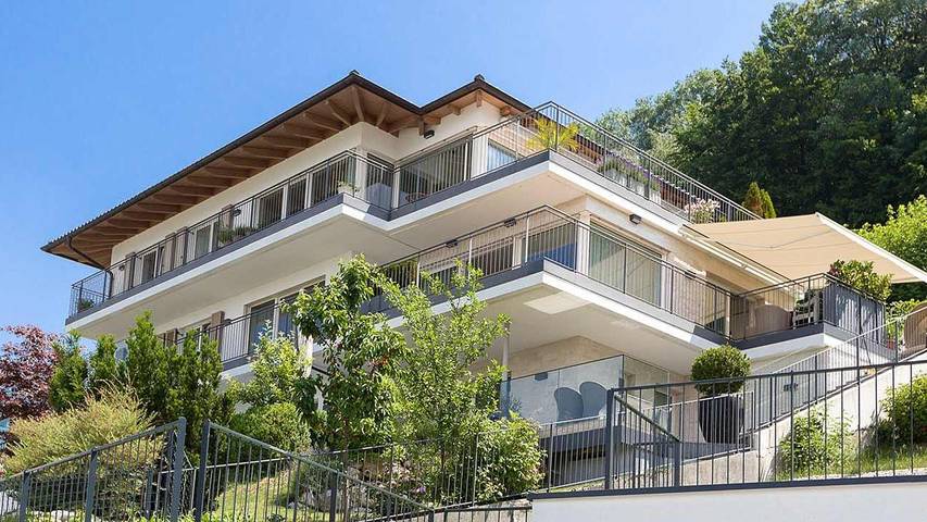 Ferienwohnung für 5 Personen, mit Garten und Seeblick sowie Ausblick - 1
