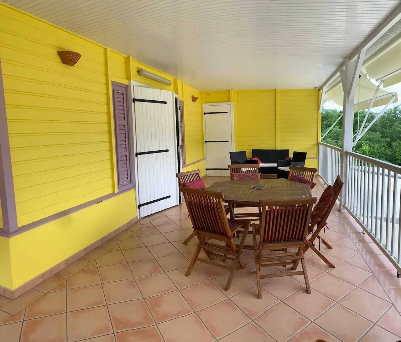 Entire apartment, Spacious apartment in Diamant, 150 m² with pool in Le Diamant, Martinique