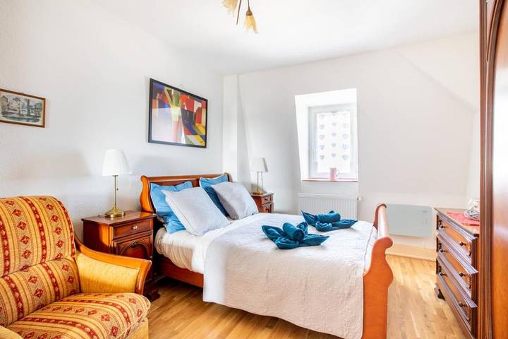 Gîte pour 4 personnes, avec vue et jardin dans Gare De Colmar