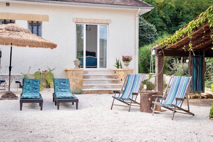 Location de vacances pour 6 personnes, avec jardin ainsi que vue et vue sur le lac à Badefols-sur-Dordogne - 4