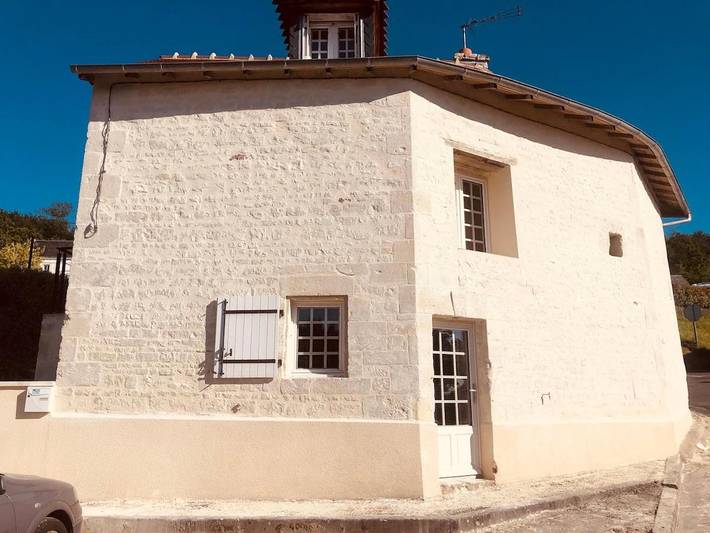 Gîte pour 2 personnes, avec terrasse dans Colombiers (Vienne) - 2