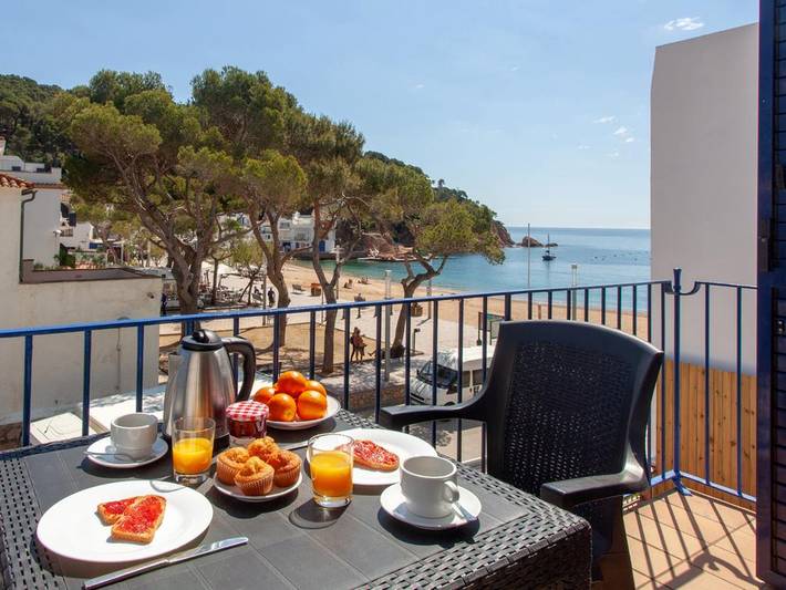 Holiday apartment for 8 people, with balcony - 1