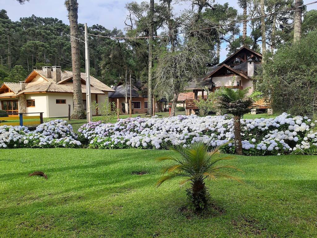 Wonderful house in gated community with 4 suites in Monte Verde, Minas Gerais