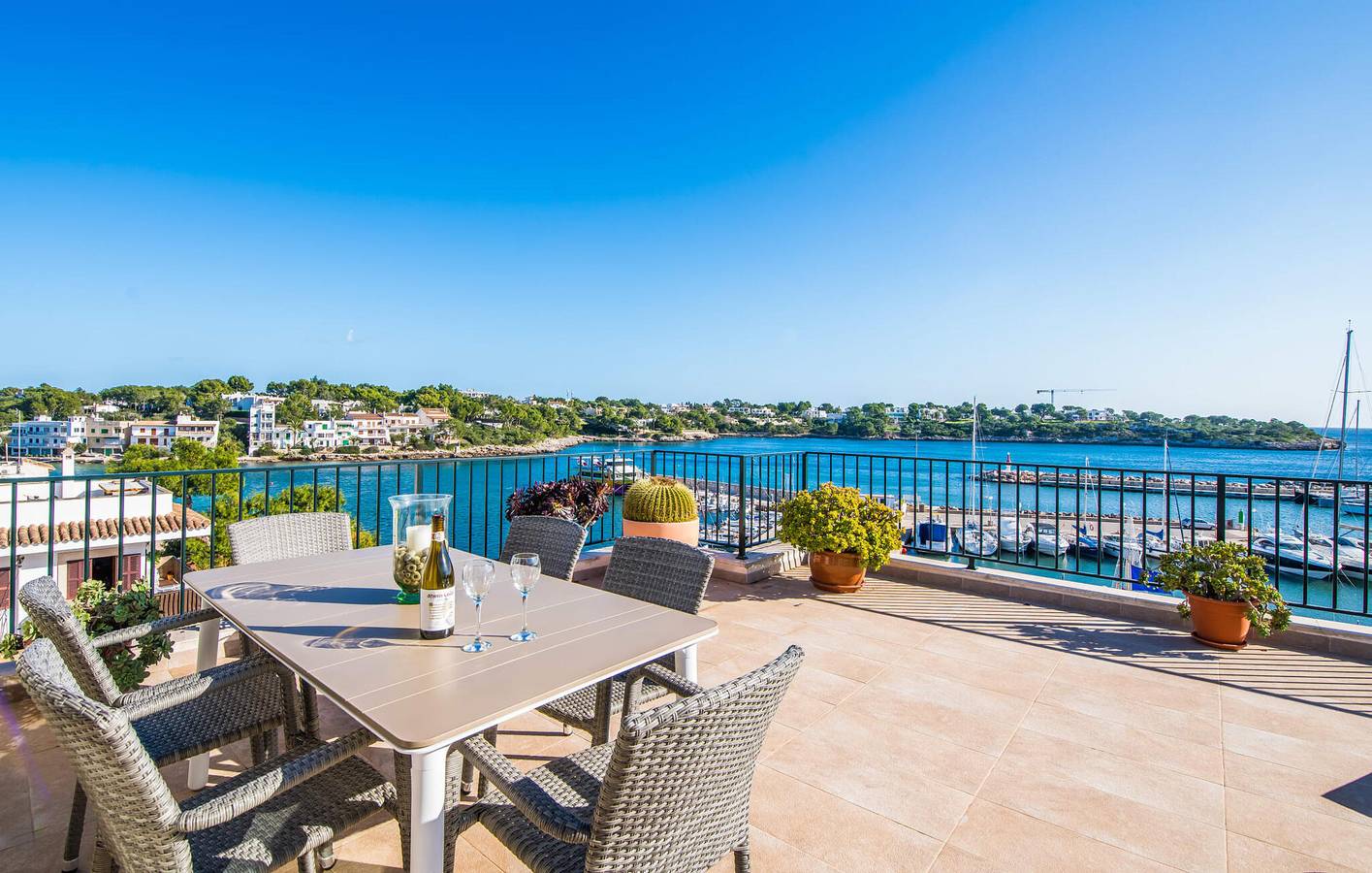 Entire holiday apartment, Sea View Retreat with Garden, AC & Grill near Cala Llombards in Cala Santanyí, Santanyí