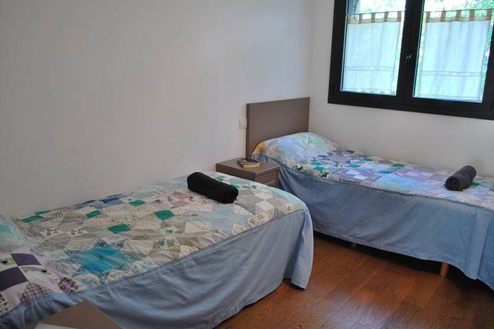 Gîte pour 6 personnes, avec jardin ainsi que piscine et terrasse à Saillagouse - 3