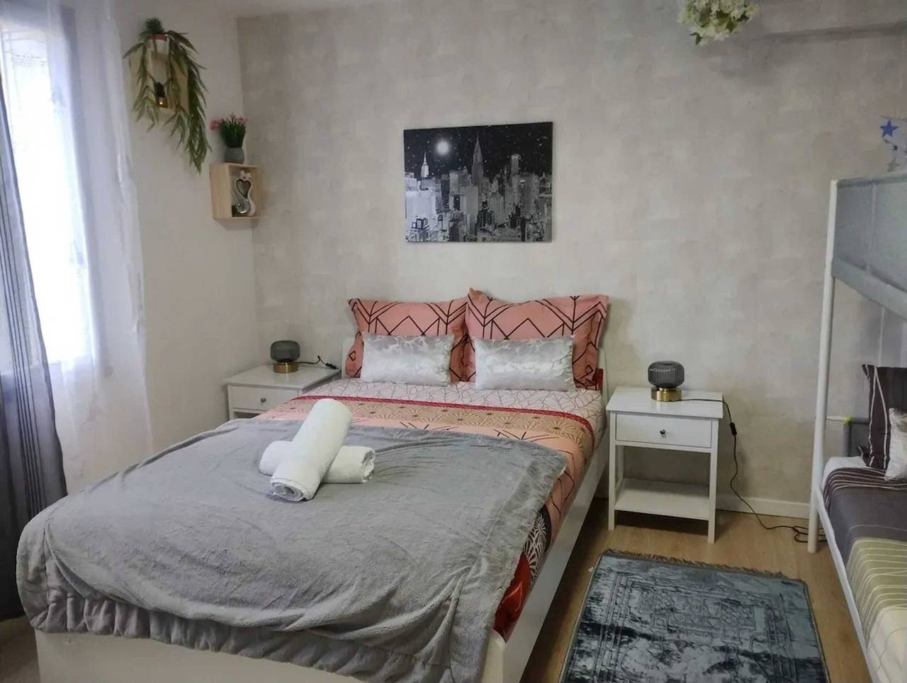 Ganze Wohnung, Charmantes Apartment in Noyers-sur-Cher - 45 m² - Parkplatz in Noyers-sur-Cher, Romorantin-Lanthenay und Umgebung