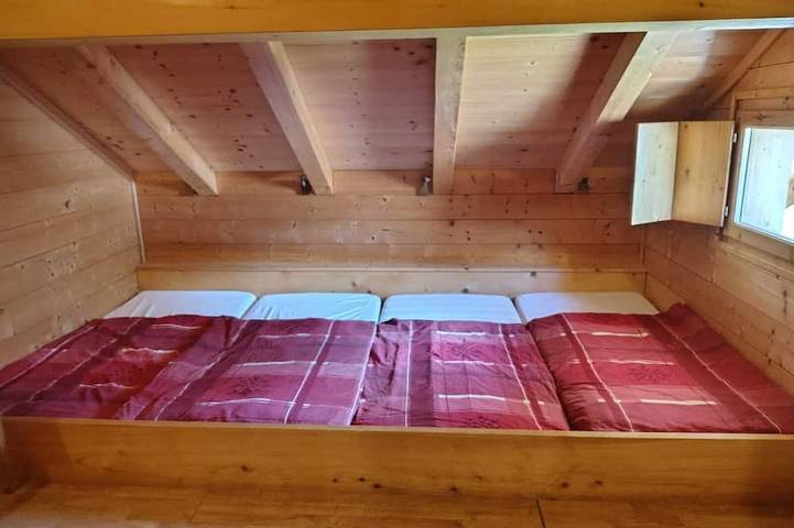 Cosy chalet, la Chapelle d'Abondance, Portes du soleil, France, sleeps 12, in La Chapelle-d'Abondance, Les Portes du Soleil