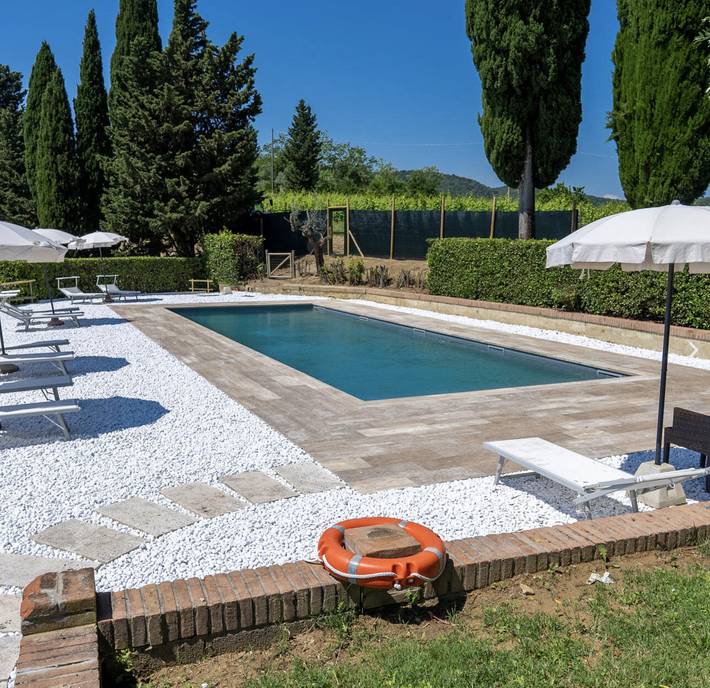 Villa for 20 people, with garden in San Gimignano