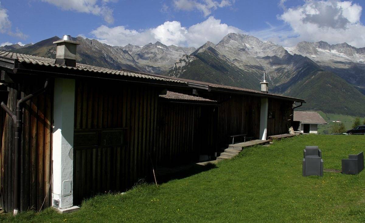 Almhütte mit Sauna & Whirlpool in Traumlage Südtirol Schauinstal Hütte 2 by Fewo-Plan in Ahrntal, Südtirol