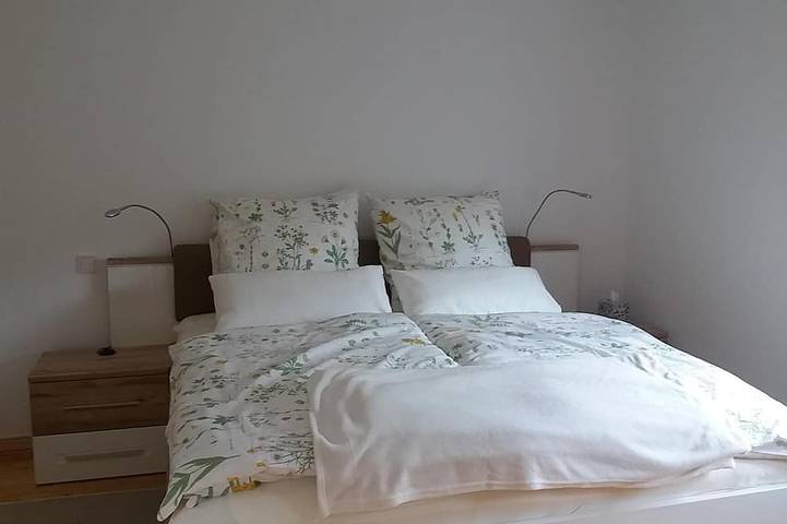 Location de vacances pour 3 personnes, avec terrasse et jardin à Dernbach - 3
