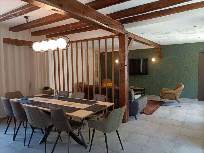 Luxus-Ferienhaus mit Blick auf Zisterzienserabtei, privater Terrasse und Klima, ideal für Wanderungen in Bruère-Allichamps, Saint-Amand-Montrond