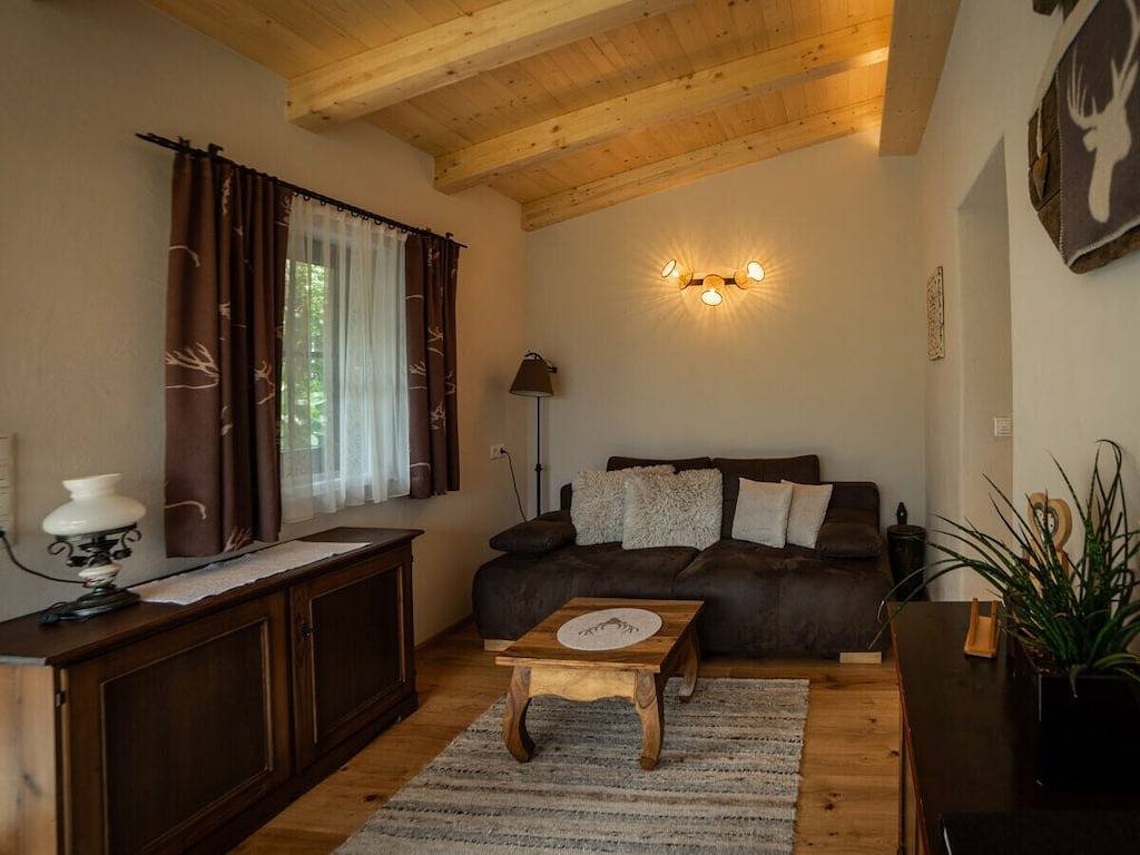 Ferienhaus in Sautens mit Schwimmbecken in Sautens, Ötztal