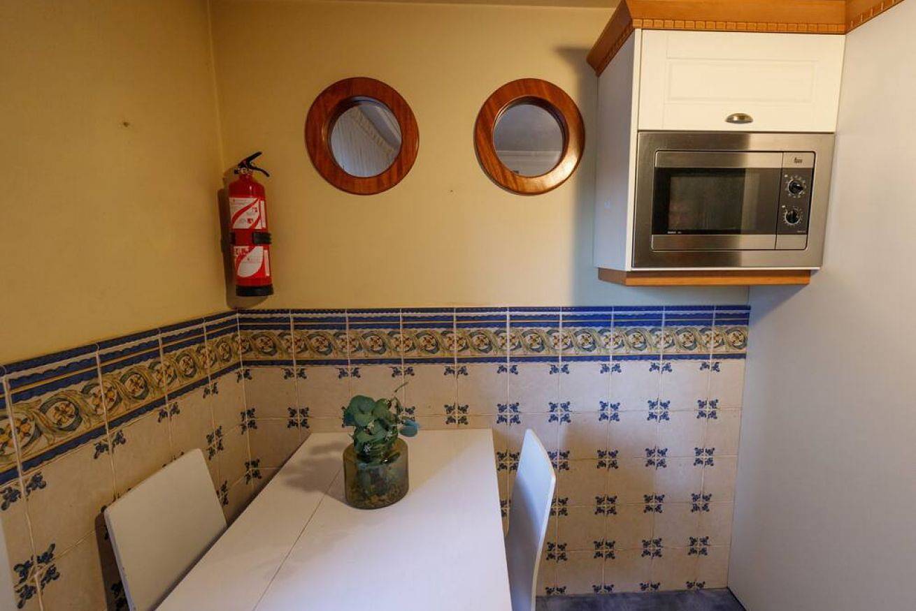 Appartamento intero, Sopelana town very close to the beach ideal for surfers and families. in Sopelana, Costa Basca (Spagna)