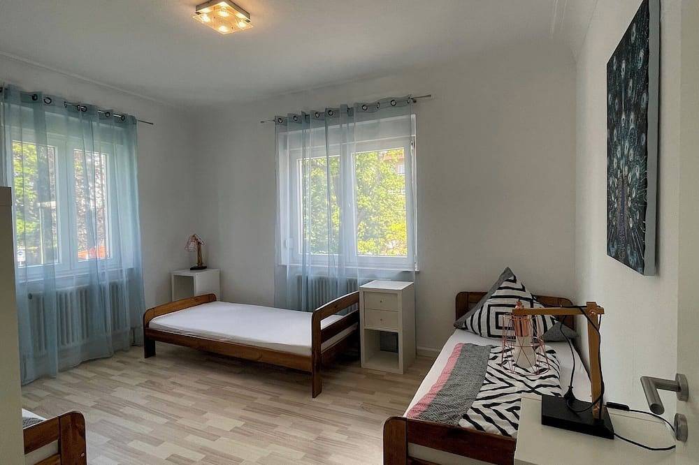 Ganze Wohnung, Alpen-Hostel Mittelstation Nord Buxacher Straße 23 mit bikerental in Memmingen, Bayerisch Schwaben