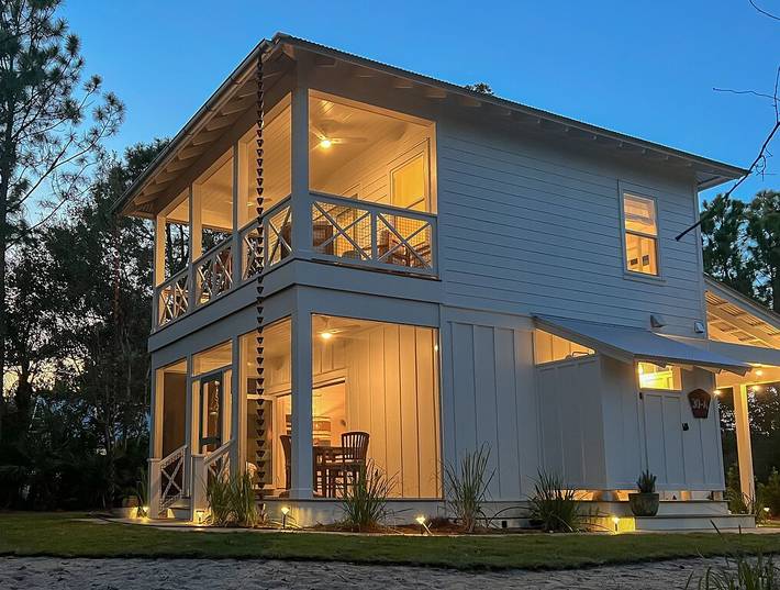 Vacation rental for 5 people, with yard and balcony in Santa Rosa Beach