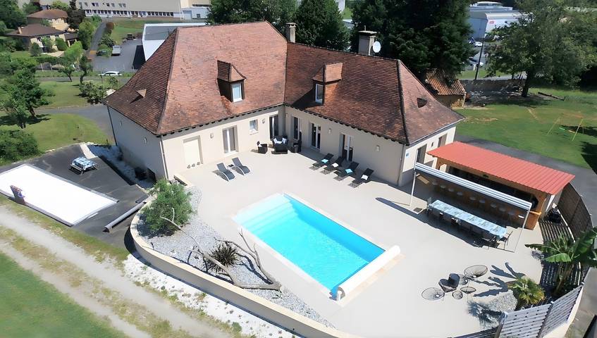 Location de vacances pour 2 personnes, avec jardin ainsi que jacuzzi et balcon à Sarlat-la-Canéda - 3