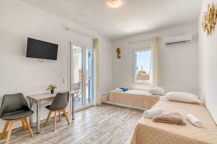 Gîte pour 4 personnes, avec piscine et jardin dans Aliki - 3