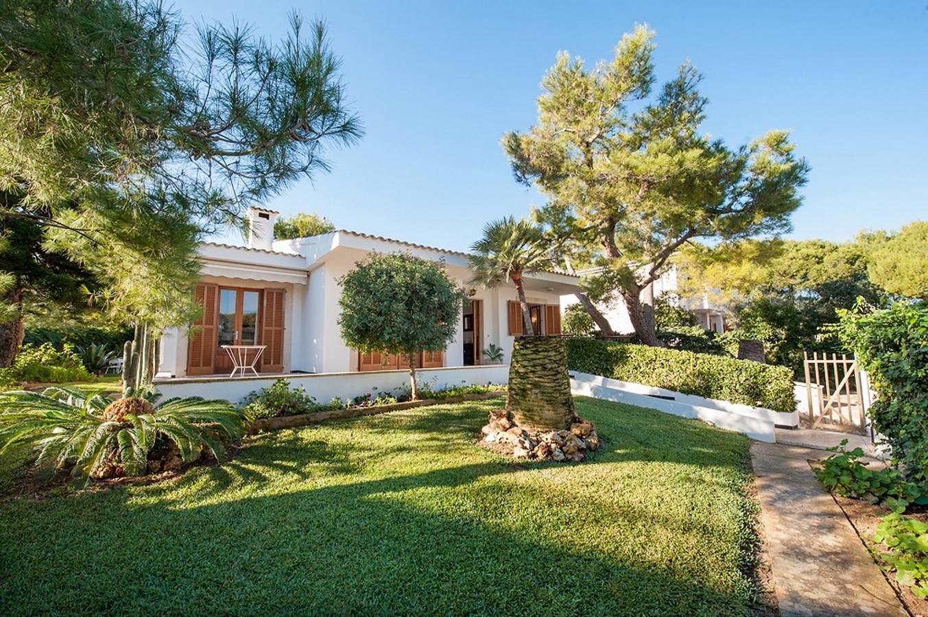 Miloca - Ferienhaus mit Privatgarten in Playa de Muro. Wifi gratis. in Playa de Muro, Muro