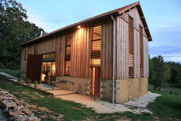 Gîte pour 4 personnes, avec jardin et terrasse à Meyrals