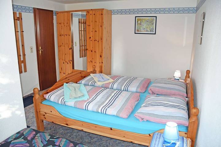 Bungalow für 2 Personen, mit Terrasse und Garten in Sellin - 3