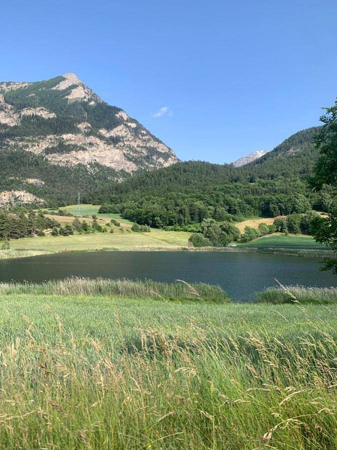 Gîte pour 2 personnes, avec Terrasse ainsi que Jardin et Vue à Saint-André-d'Embrun