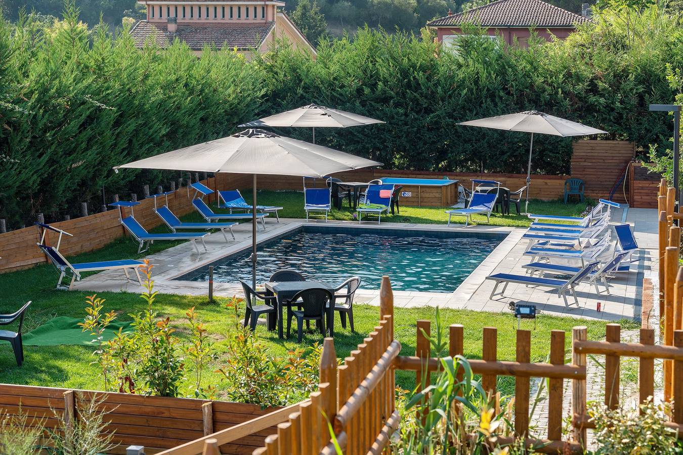 Ganze Wohnung, Apartment 'Ermelindo - Meletta' mit Gemeinschaftspool, Wlan und Klimaanlage in Sestri Levante (Stadt), Sestri Levante