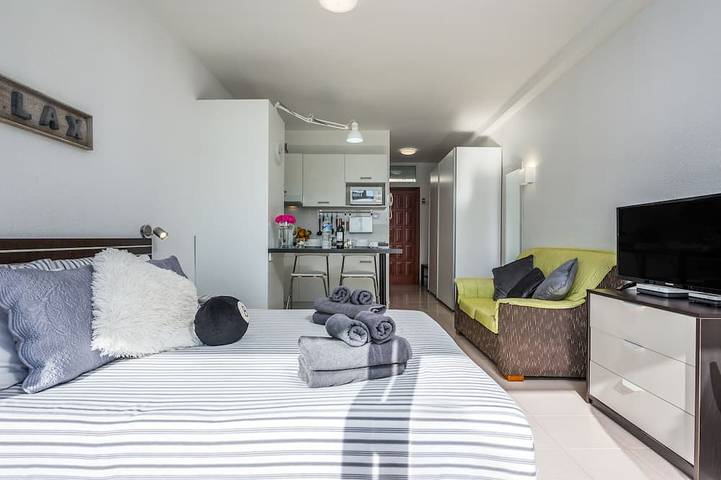 Appartement entier, Incroyable studio de détente avec vue sur la montagne et WIFI haut débit in El Durazno, Puerto de la Cruz