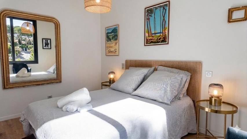 Chambre d’hôte pour 2 personnes, avec piscine et vue ainsi que jardin et terrasse à Saint-Cyr-sur-Mer - 4
